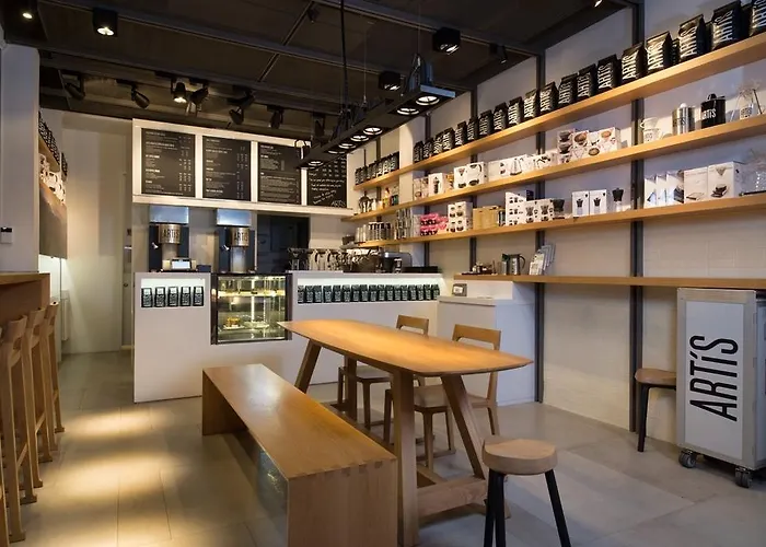ホテル White House Asoke Sukhumvit 18 3*