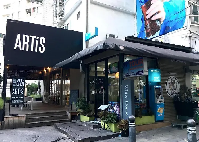 White House Asoke Sukhumvit 18