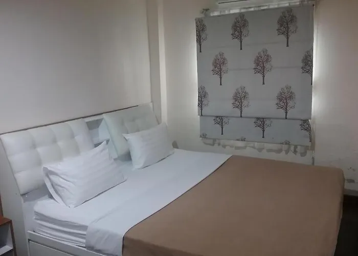 White House Asoke Sukhumvit 18 ホテル
