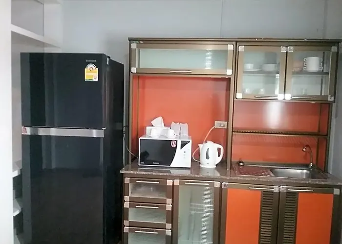ホテル White House Asoke Sukhumvit 18