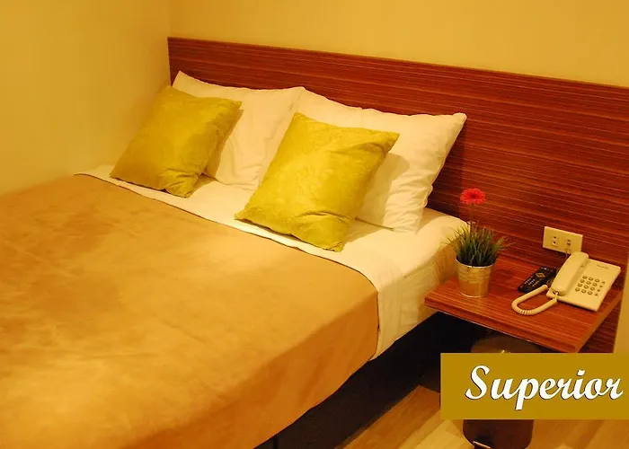 ホテル White House Asoke Sukhumvit 18 3*